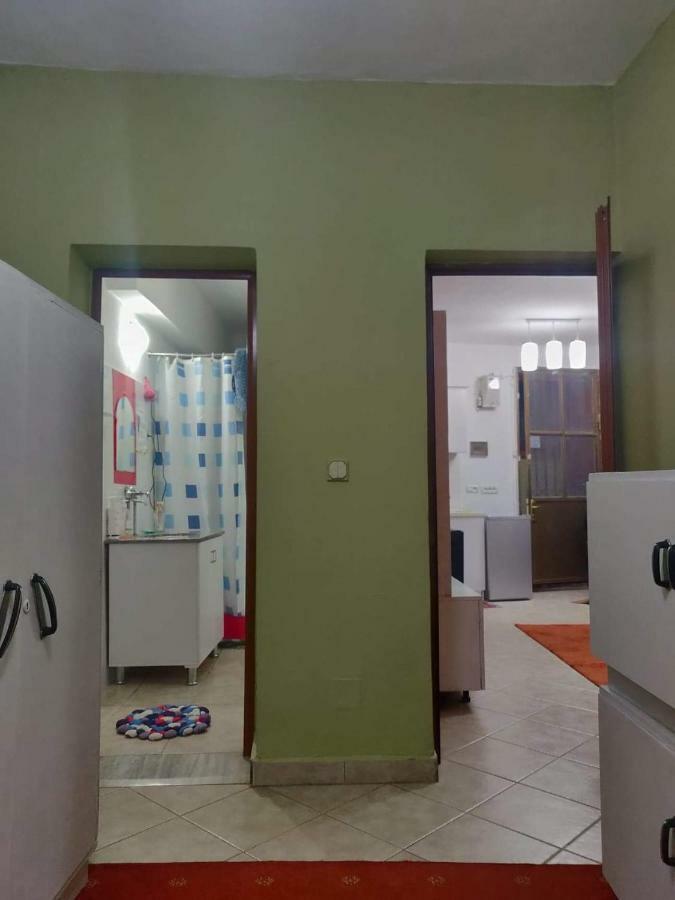 Private Apartment Elbasan Historic Center Exterior photo